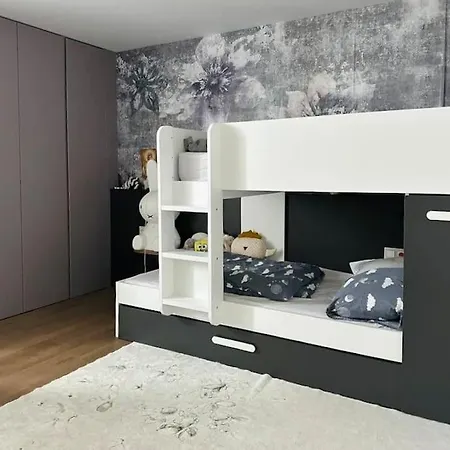 Villa Avitan Gray *